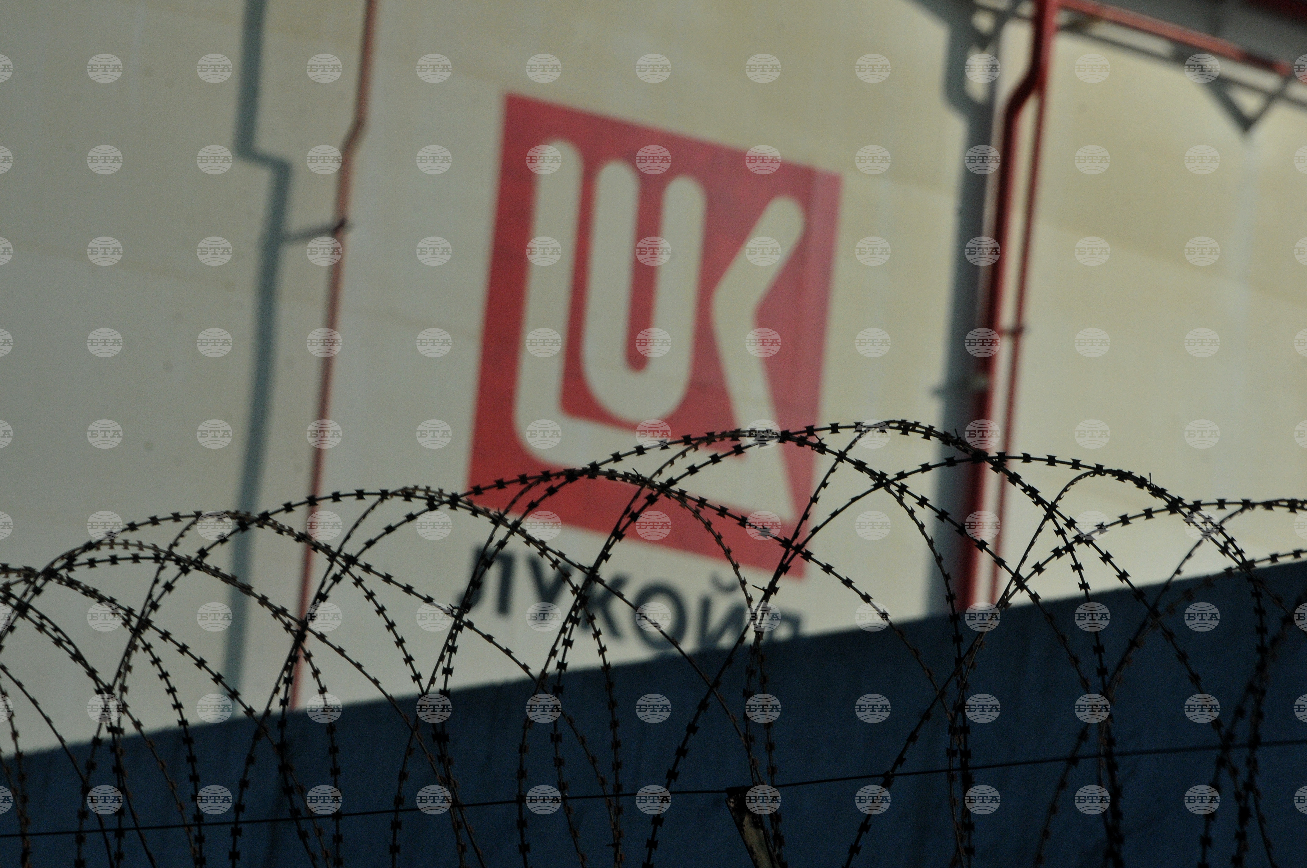 Ministry of defence government ramps up security at lukoil sites 2025 2026 world news from bulgaria balgarianovinite. Com balgarianovinite. Com the ministry of interior, state agency for national security (sans) and ministry of defence... Government ramps up security at lukoil sites 2025 balgarianovinite. Com 2025-11-09 20:37:19 ministry of defence government ramps up security at lukoil sites 2025 investigative journalism and investigative reporting news agency burgas bulgaria