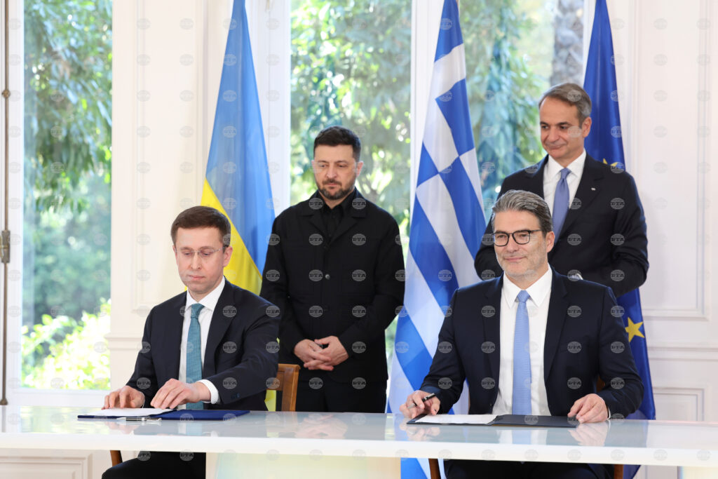 Greece and ukraine sign declaration to transit us lng via bulgaria 2025