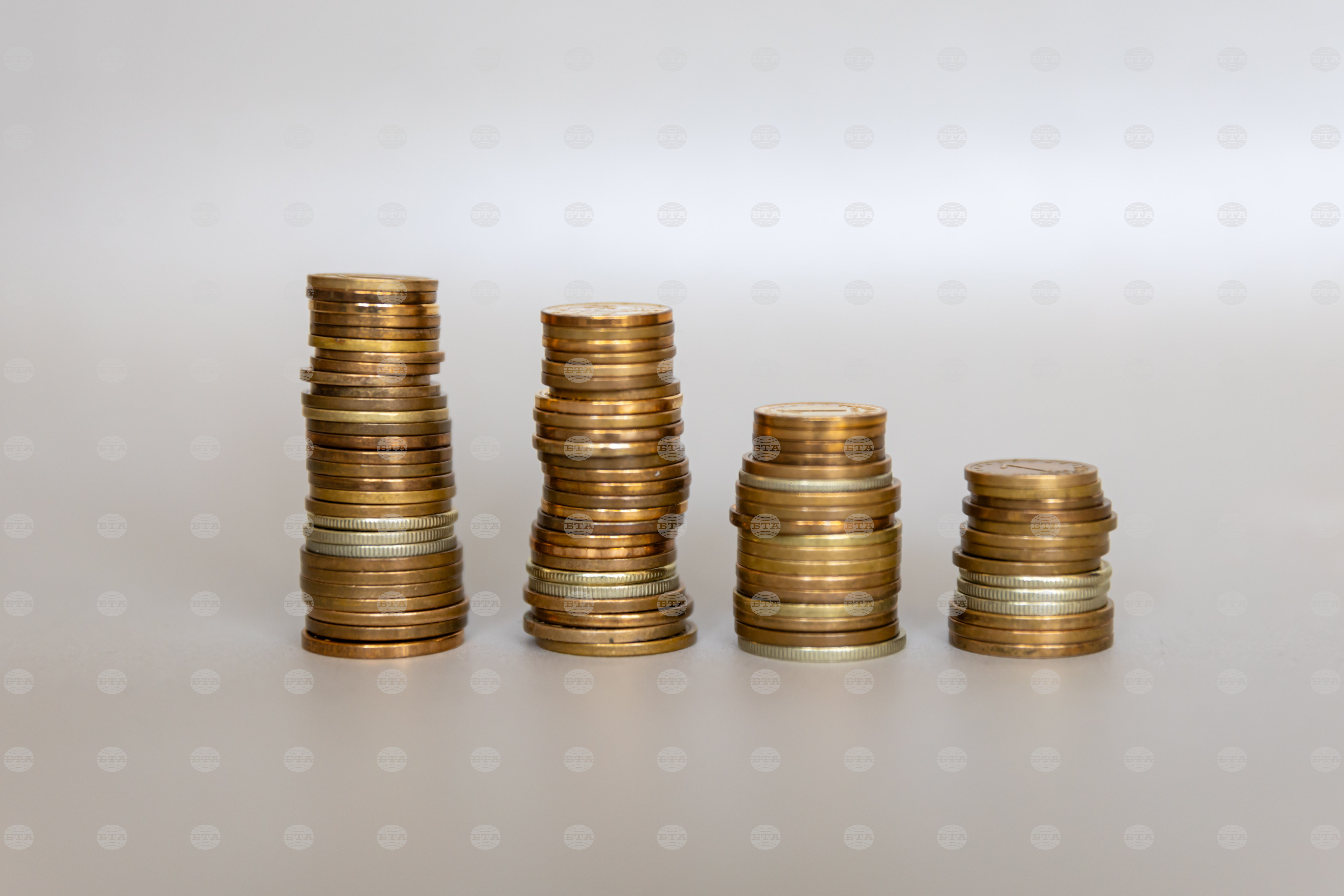 Economy ministers defend 2026 draft budget as opposition warns of debt protests 2025 2025 the news from bulgaria balgarianovinite. Com balgarianovinite. Com senior members of bulgaria’s government defended the 2026 state budget act over the weekend,... Ministers defend 2026 draft budget as opposition warns of debt, protests 2025 balgarianovinite. Com 2025-11-23 21:19:15 economy ministers defend 2026 draft budget as opposition warns of debt, protests 2025 investigative journalism and investigative reporting news agency burgas bulgaria