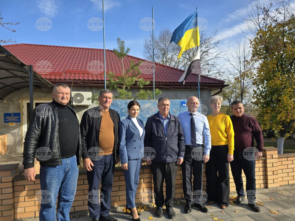 Parliamentary committee chair kirova meets with mayors of vasylivka municipality in ukraine's bolhrad region