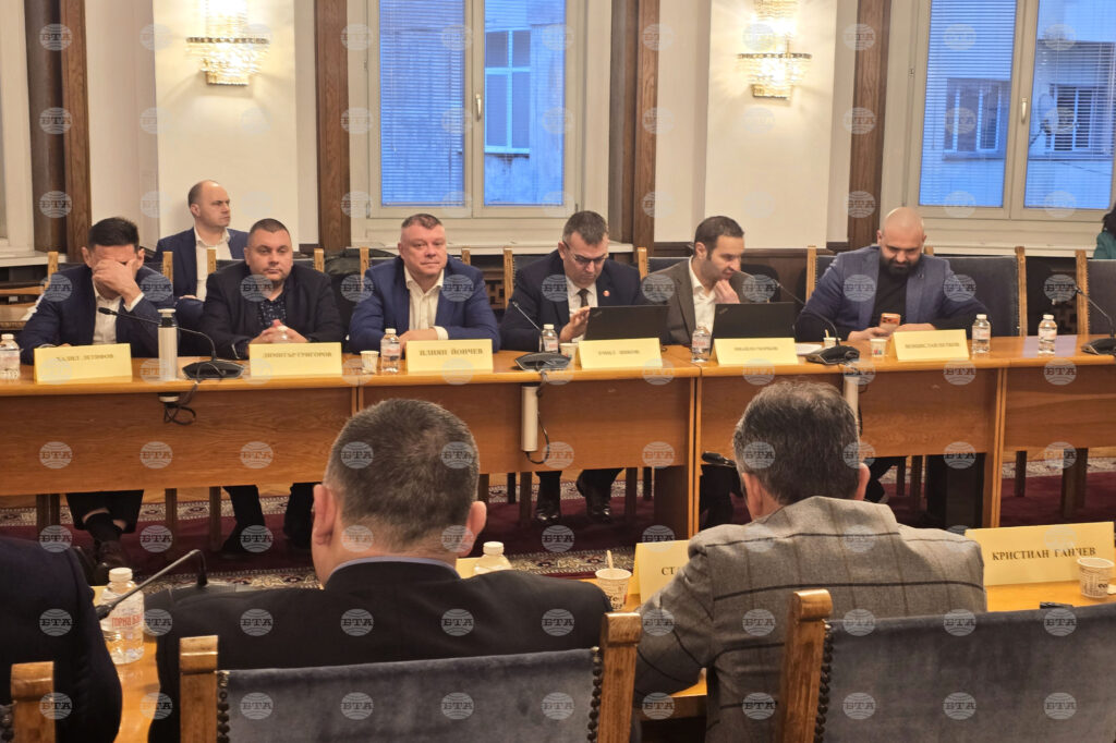 Parliamentary committee on transport and communications adopts at first reading 2026 state budget bill 2025