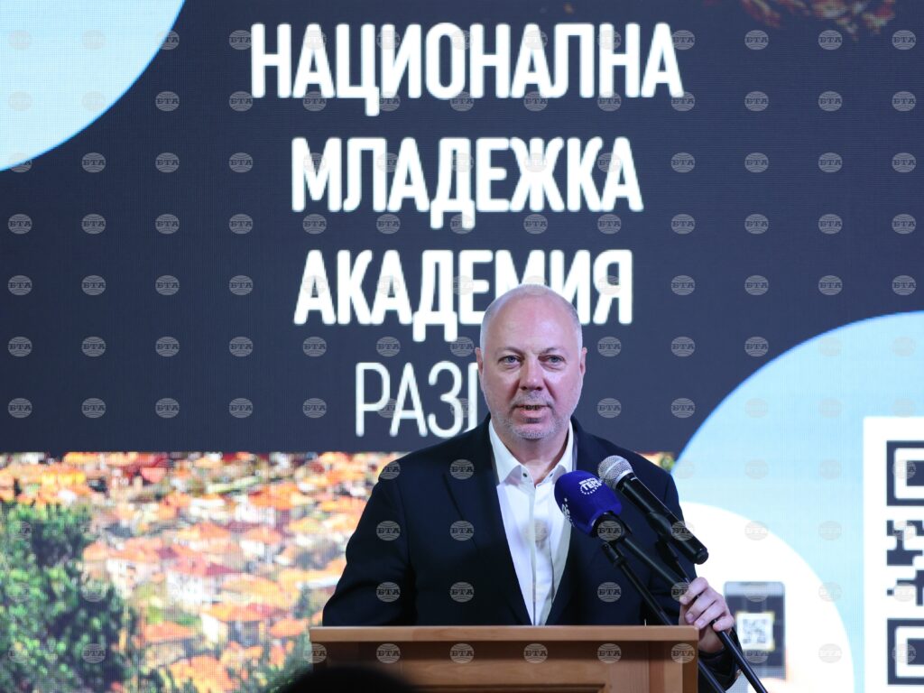 Pm: there is currently social tension because triggers have accumulated over recent years 2025 | french national centre 2026 world news from bulgaria - balgarianovinite. Com Pm: there is currently social tension because triggers have accumulated over recent years 2025