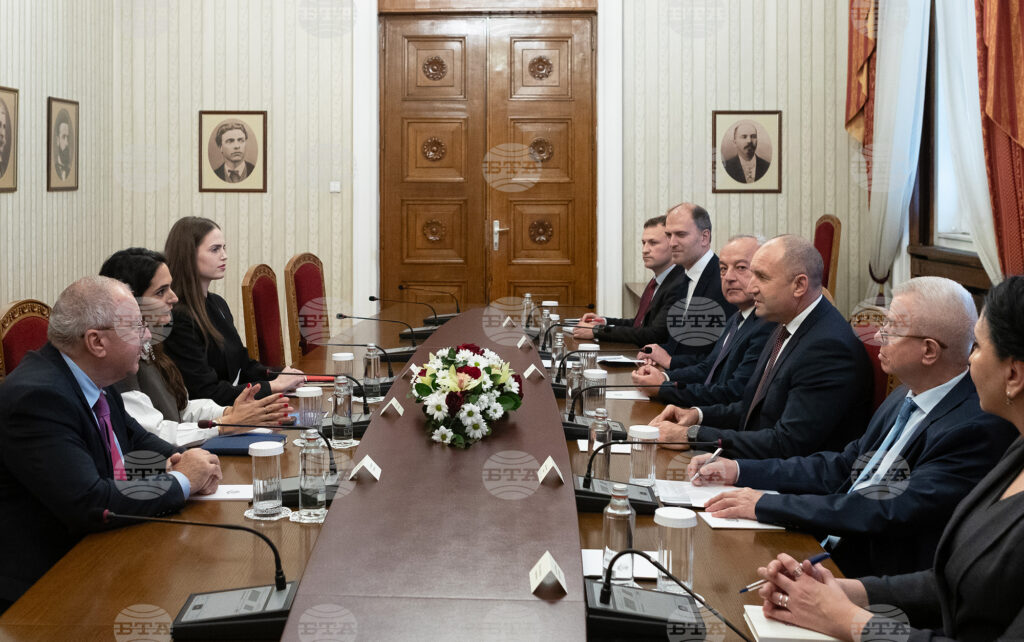 President: bulgarians' tolerance is a safeguard against xenophobia and antisemitism 2025 | six people injured 2026 world news from bulgaria - balgarianovinite. Com President: bulgarians' tolerance is a safeguard against xenophobia and antisemitism 2025