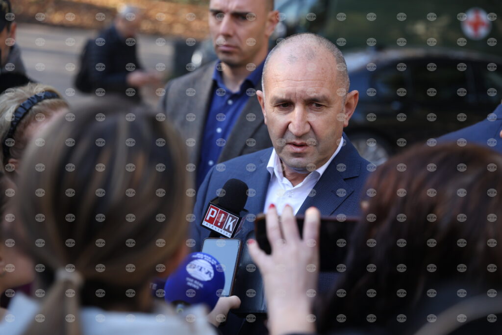 President raises legal concerns over appointment of special administrator for lukoil's bulgarian companies 2025