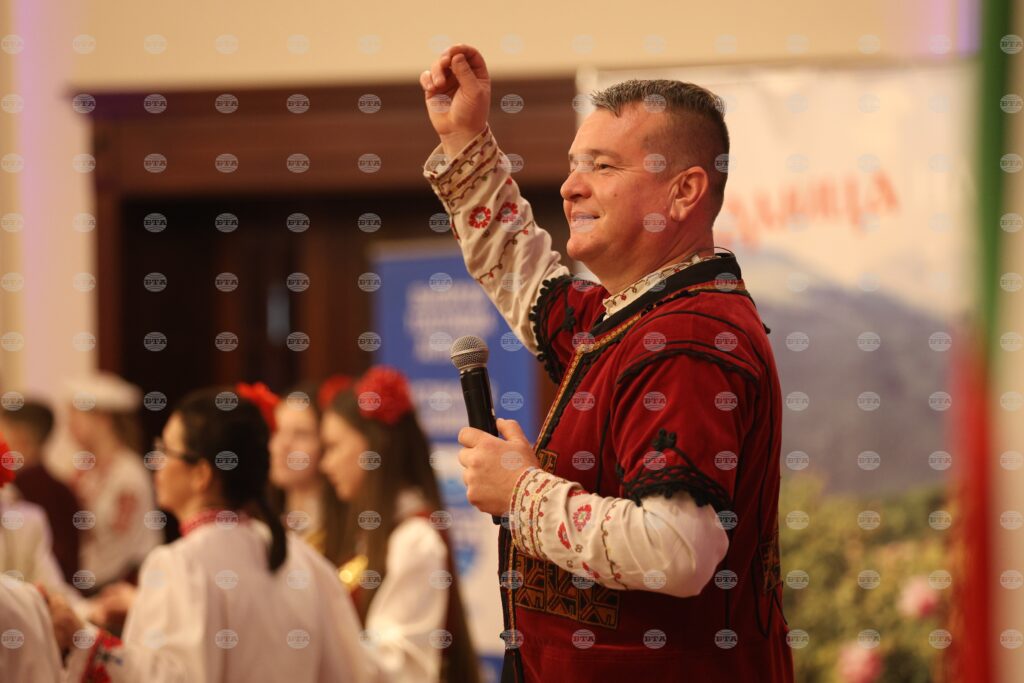 Singer ilia lukov concludes tour in odesa on national awakeners' day | zohran mamdani 2026 world news from bulgaria - balgarianovinite. Com Singer ilia lukov concludes tour in odesa on national awakeners' day