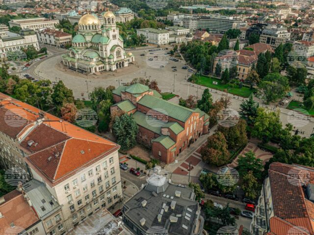 Starting December 1 Parliament Will No Longer Use Security Zone at St Alexander Nevsky Square 2025