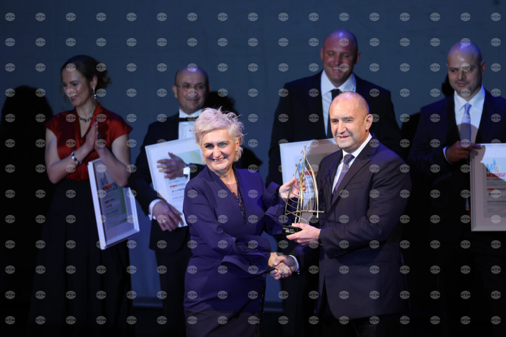 Telelink infra services ceo wins 2025 manager of the year award 2025 | touch eric trump 2026 world news from bulgaria - balgarianovinite. Com Telelink infra services ceo wins 2025 manager of the year award 2025