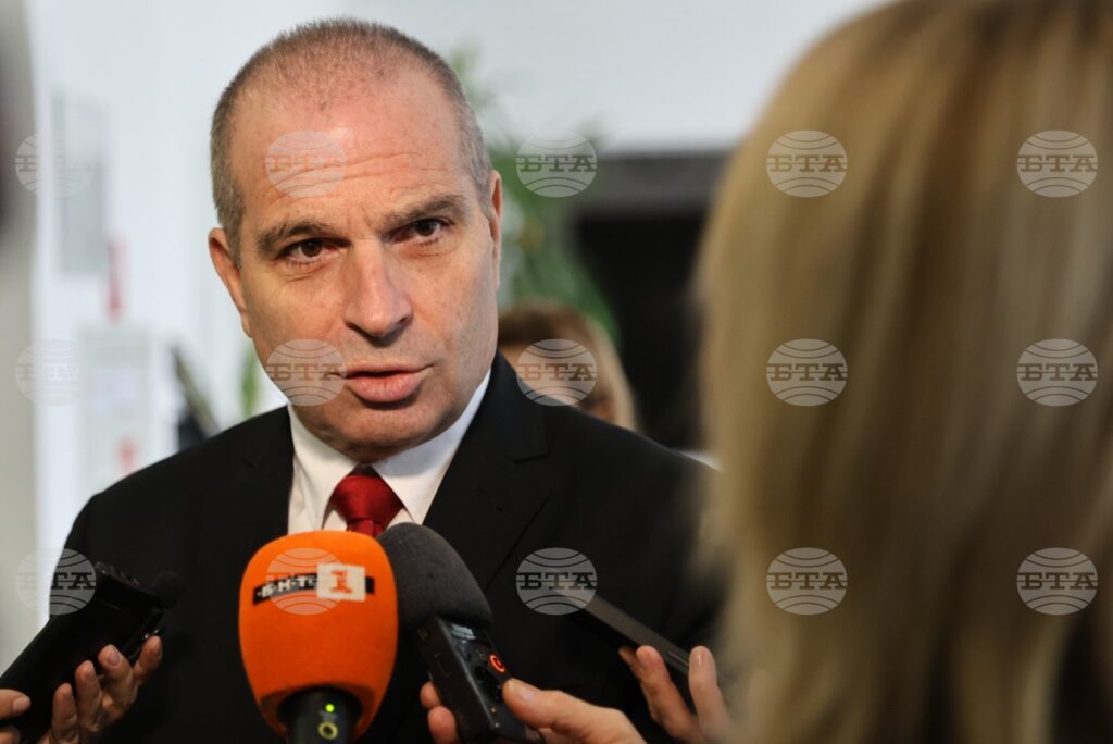 Two operators placed bids in procedure for selection of rail services provider - minister 2025 | french national centre 2026 world news from bulgaria - balgarianovinite. Com Two operators placed bids in procedure for selection of rail services provider - minister 2025