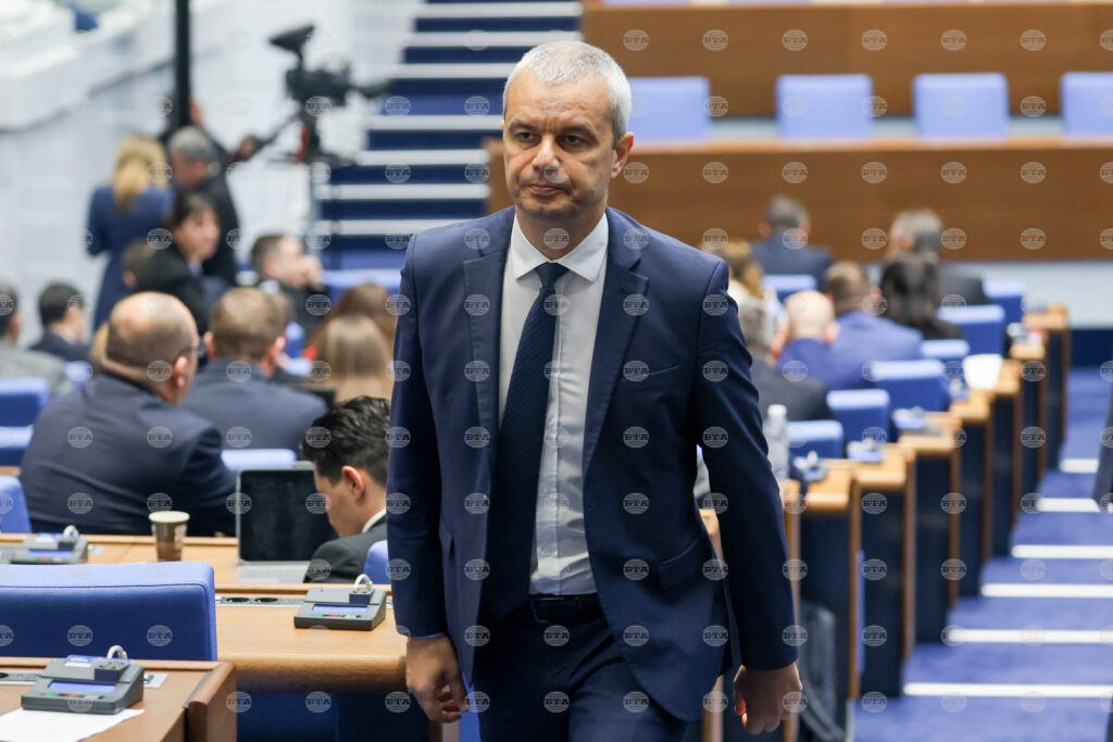 Vazrazhdane seeking support to refer lukoil-related amendments to constitutional court 2025