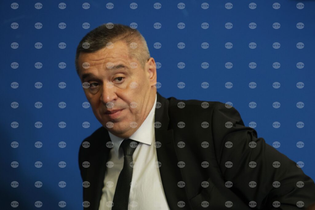 Wine is crucial element of bulgaria's economic image, agriculture and food minister says 2025 | six people injured 2026 world news from bulgaria - balgarianovinite. Com Wine is crucial element of bulgaria's economic image, agriculture and food minister says 2025