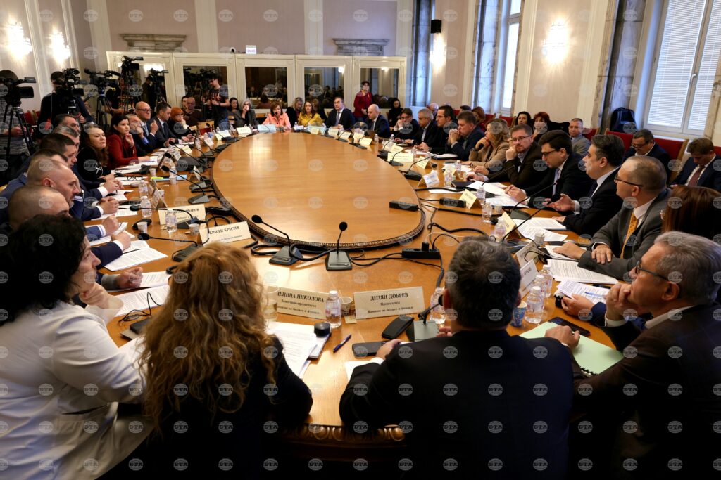2026 state budget bill passes committee stage at first reading 2025