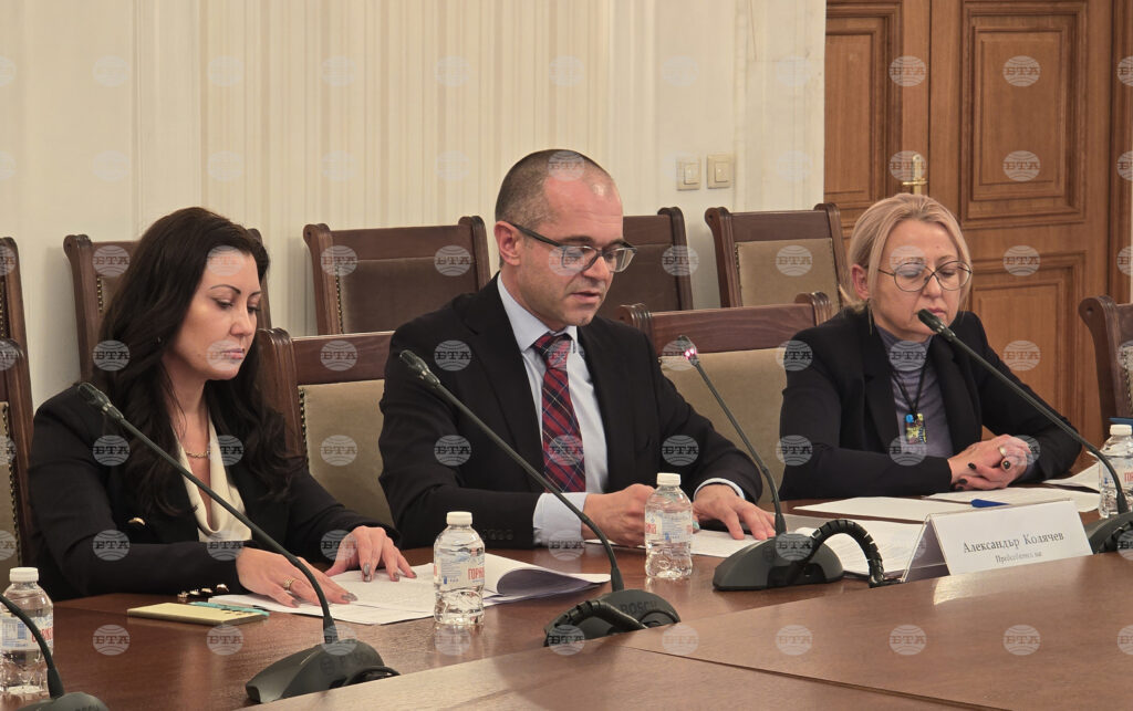 Consumer protection watchdog finds 84 overpriced products in run-up to euro changeover 2025
