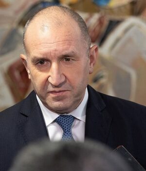 Радев проговори! Истината за партия „Трети март“ 2025 Радев проговори! Истината за партия "Трети март" 2025