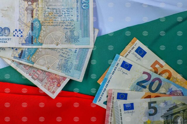 Eurozone Central Banks Will Exchange Bulgarian Lev for Euro from January 1 to March 2, 2026 2025