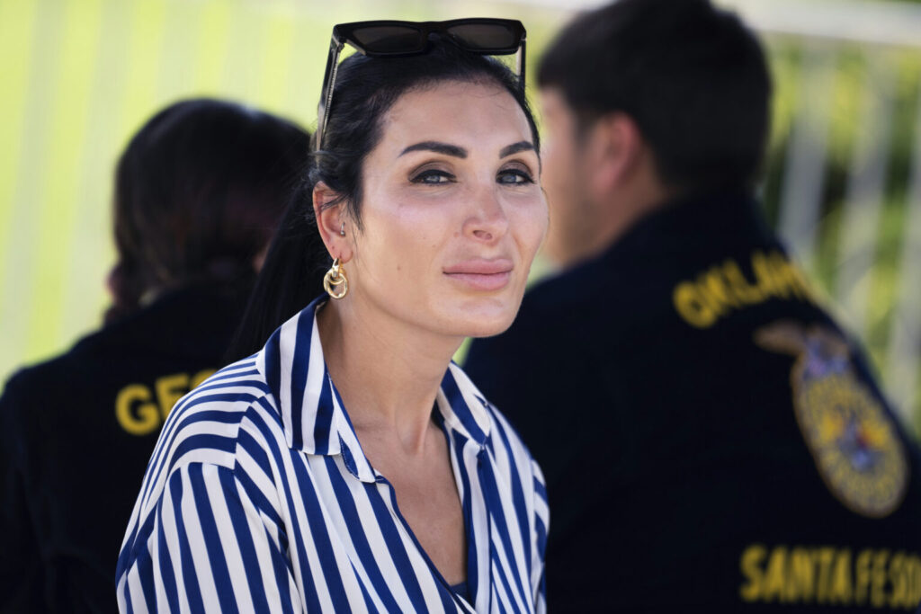 ‘fentanyl isn’t being manufactured in venezuela’: laura loomer hits dod over drug boat strikes 2025