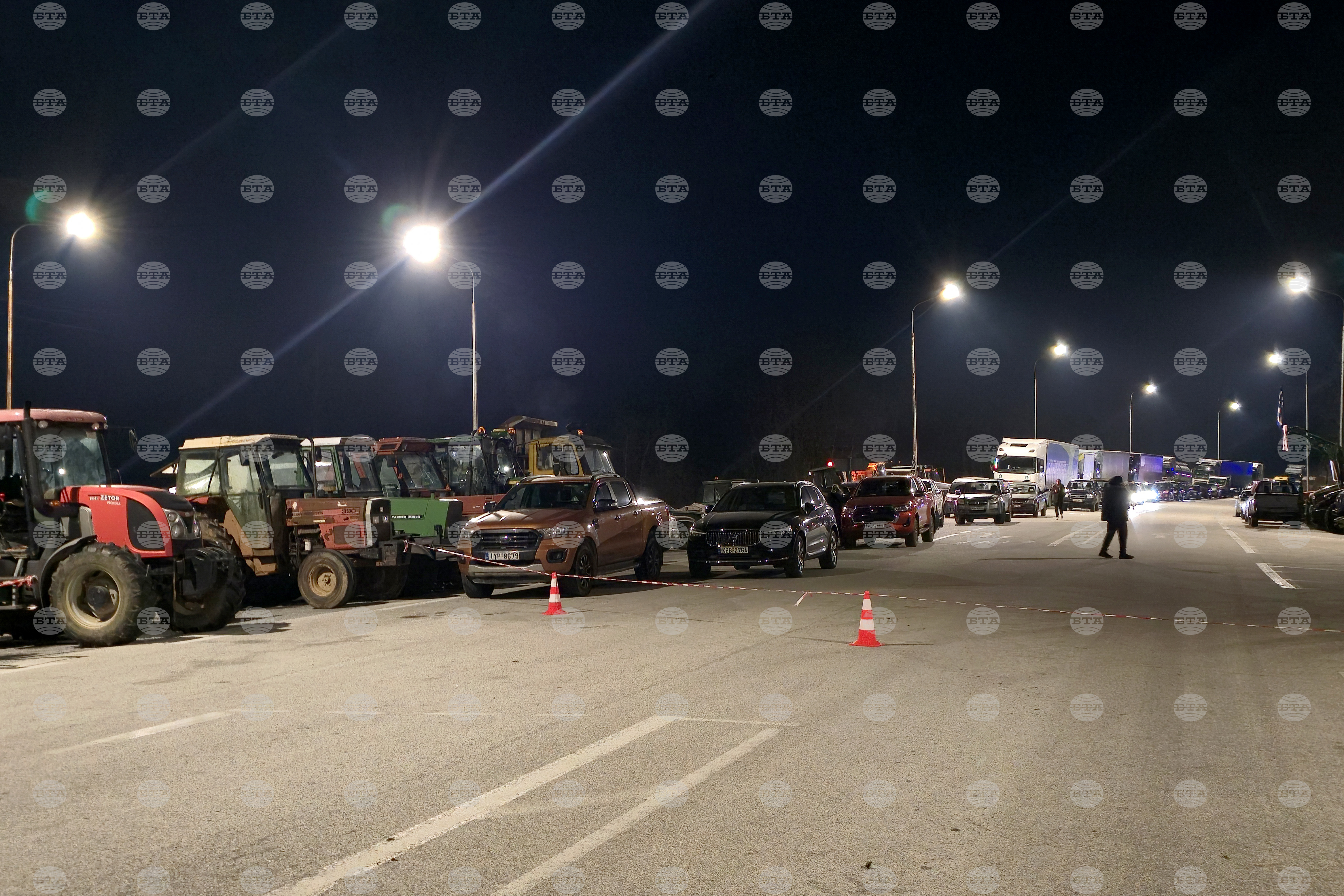 Balkans greek farmers protest delays bulgaria greece border traffic 2025 2025 the news from bulgaria balgarianovinite. Com balgarianovinite. Com difficulties are expected for cars and lorries crossing the bulgarian-greek border at all... Greek farmers’ protest delays bulgaria–greece border traffic 2025 balgarianovinite. Com 2025-12-30 08:08:00 balkans greek farmers’ protest delays bulgaria–greece border traffic 2025 investigative journalism and investigative reporting news agency burgas bulgaria