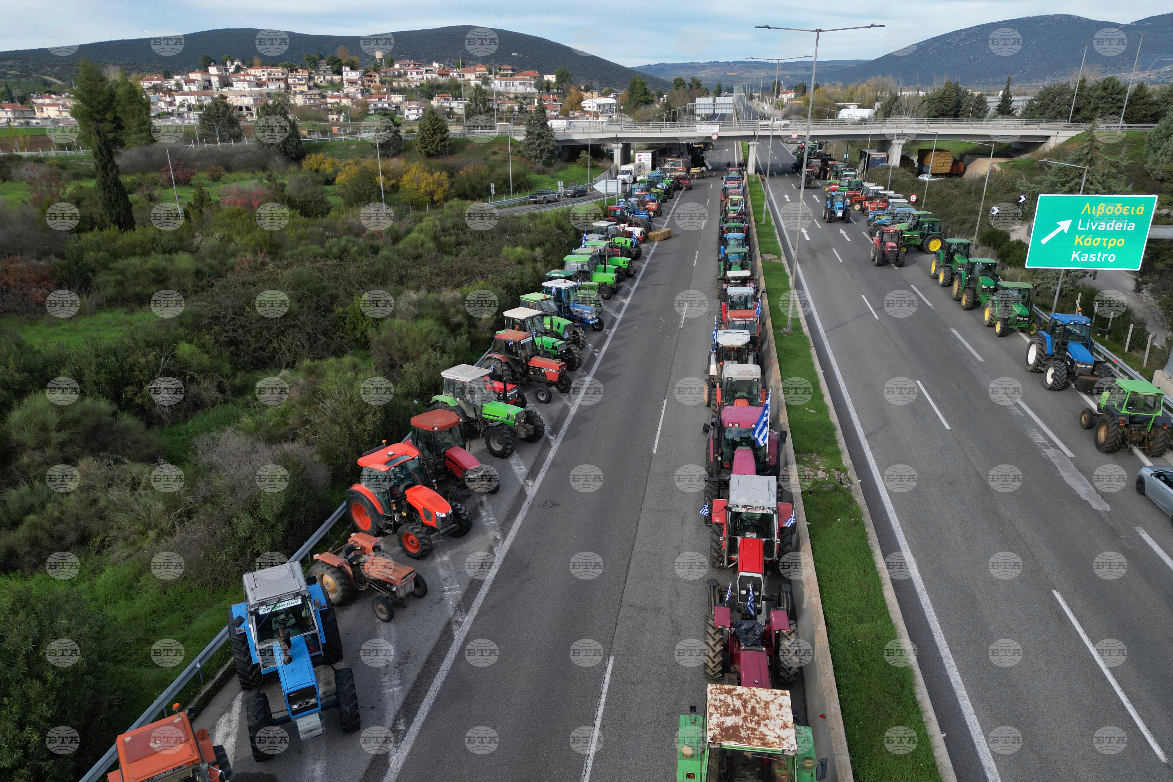 Greek farmers greek farmers step up blockades again signs of division emerge over talks 2025 2026 world news from bulgaria balgarianovinite. Com balgarianovinite. Com protesting greek farmers have once again stepped up their road blockades, greece's public... Greek farmers step up blockades again, signs of division emerge over talks 2025 balgarianovinite. Com 2025-12-29 11:06:52 greek farmers greek farmers step up blockades again, signs of division emerge over talks 2025 investigative journalism and investigative reporting news agency burgas bulgaria