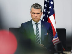 New York Times Deep Dive Alleges Pete Hegseth Donned Makeup for Ukraine Photo Op — Then Ignored Counterpart 2025 New York Times Deep Dive Alleges Pete Hegseth Donned Makeup for Ukraine Photo Op — Then Ignored Counterpart 2025