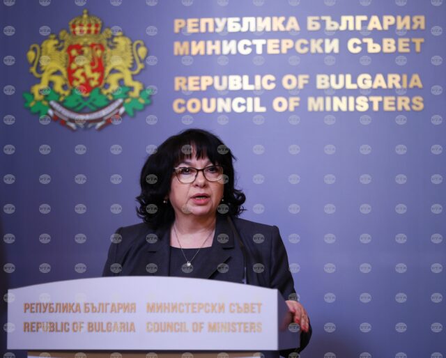 Outgoing Finance Minister Petkova: Strategy Opens Government Securities Market to Individual Investors 2025