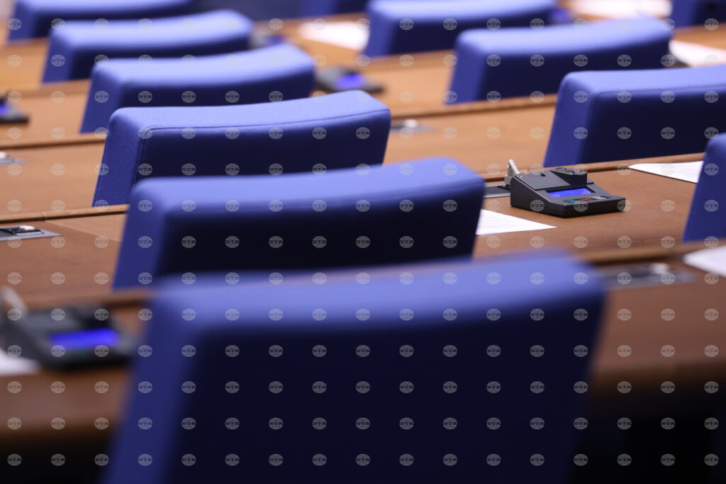 Parliament to vote on no-confidence motion against zhelyazkov cabinet, debate draft budgets of public social insurance and national health insurance fund 2025