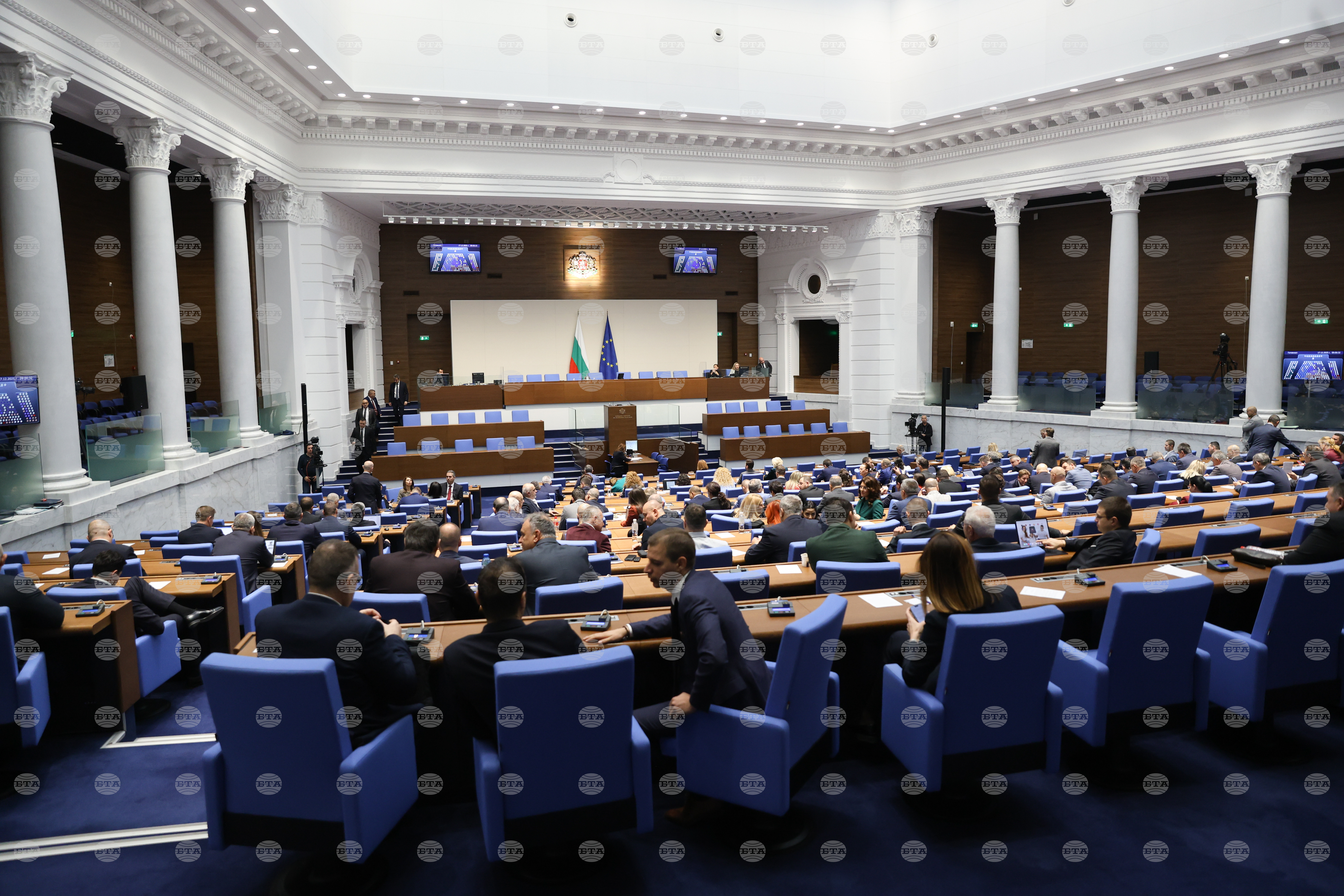 Balkans parliament unanimously condemns hate violence against doyen of bulgarian community in north macedonia 2025 2025 the news from bulgaria balgarianovinite. Com balgarianovinite. Com the national assembly in sofia unanimously adopted a declaration strongly condemning an act of... Parliament unanimously condemns hate violence against doyen of bulgarian community in north macedonia 2025 balgarianovinite. Com 2025-12-17 21:00:12 balkans parliament unanimously condemns hate violence against doyen of bulgarian community in north macedonia 2025 investigative journalism and investigative reporting news agency burgas bulgaria