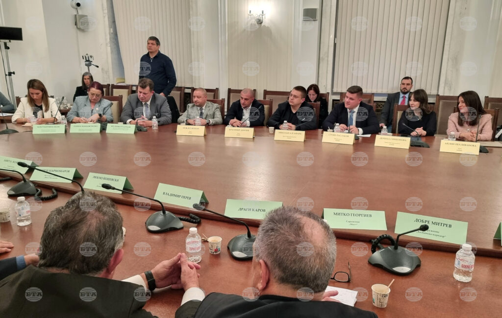 Parliamentary committee brings together bulgarian associations from north macedonia in sofia 2025