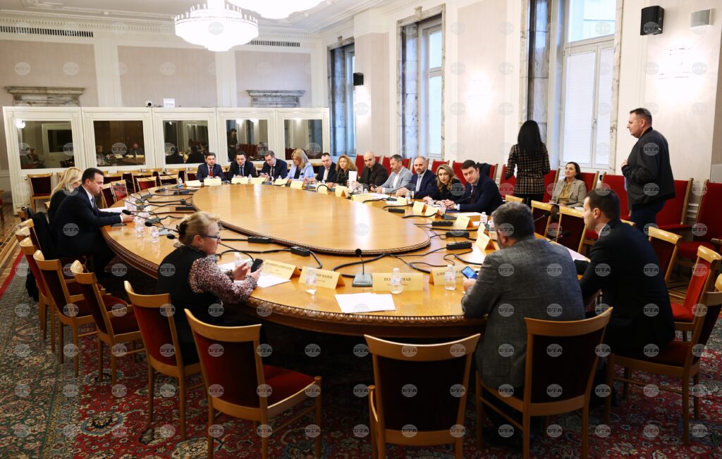 Parliamentary committee on energy passes 2026 state budget bill at first reading 2025