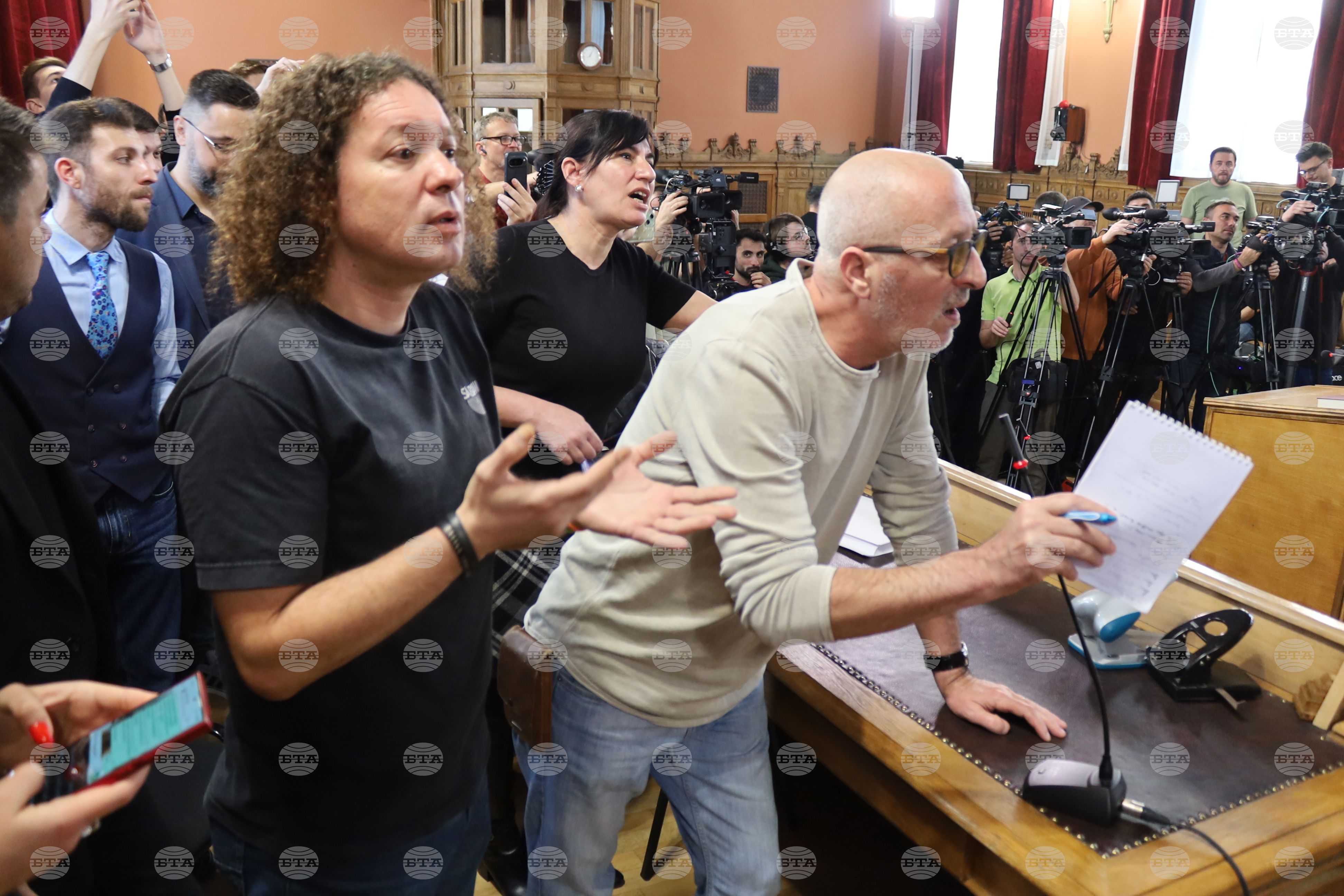 Balkans romanian magistrates speak of pressure then court leadership pushes back in tense press conference 2025 2025 the news from bulgaria balgarianovinite. Com balgarianovinite. Com the bucharest court of appeal held an extraordinary press conference after an investigation by... Romanian magistrates speak of pressure, then court leadership pushes back in tense press conference 2025 balgarianovinite. Com 2025-12-11 16:23:00 balkans romanian magistrates speak of pressure, then court leadership pushes back in tense press conference 2025 investigative journalism and investigative reporting news agency burgas bulgaria