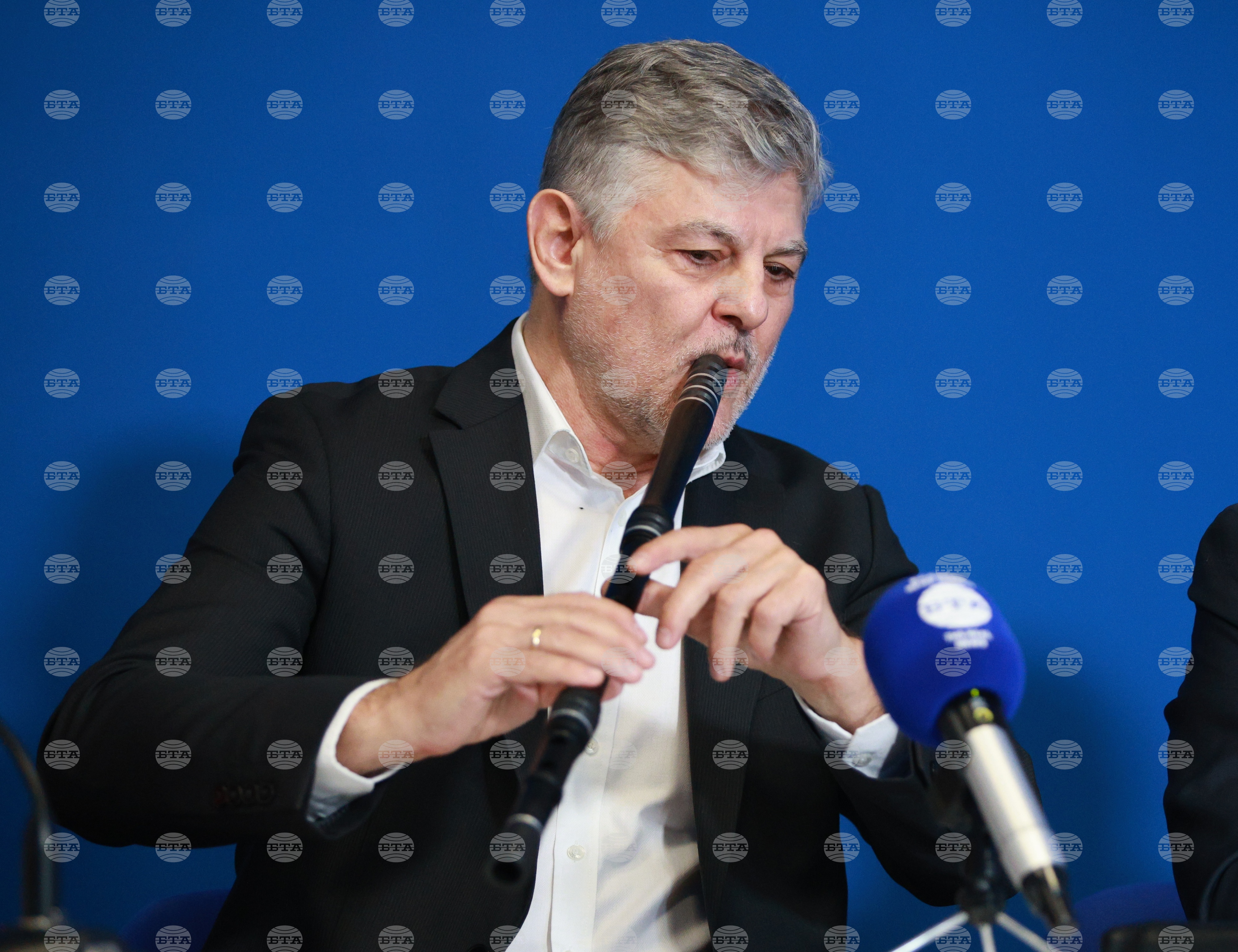 Culture theodosii spassov folk quintet represents bulgaria in guinness record for most nationalities in choral symphony 2025 2025 the news from bulgaria balgarianovinite. Com balgarianovinite. Com a symphony orchestra performance featuring 450 musicians from 60 countries has been entered... Theodosii spassov folk quintet represents bulgaria in guinness record for most nationalities in choral symphony 2025 balgarianovinite. Com 2025-12-05 19:35:00 culture theodosii spassov folk quintet represents bulgaria in guinness record for most nationalities in choral symphony 2025 investigative journalism and investigative reporting news agency burgas bulgaria