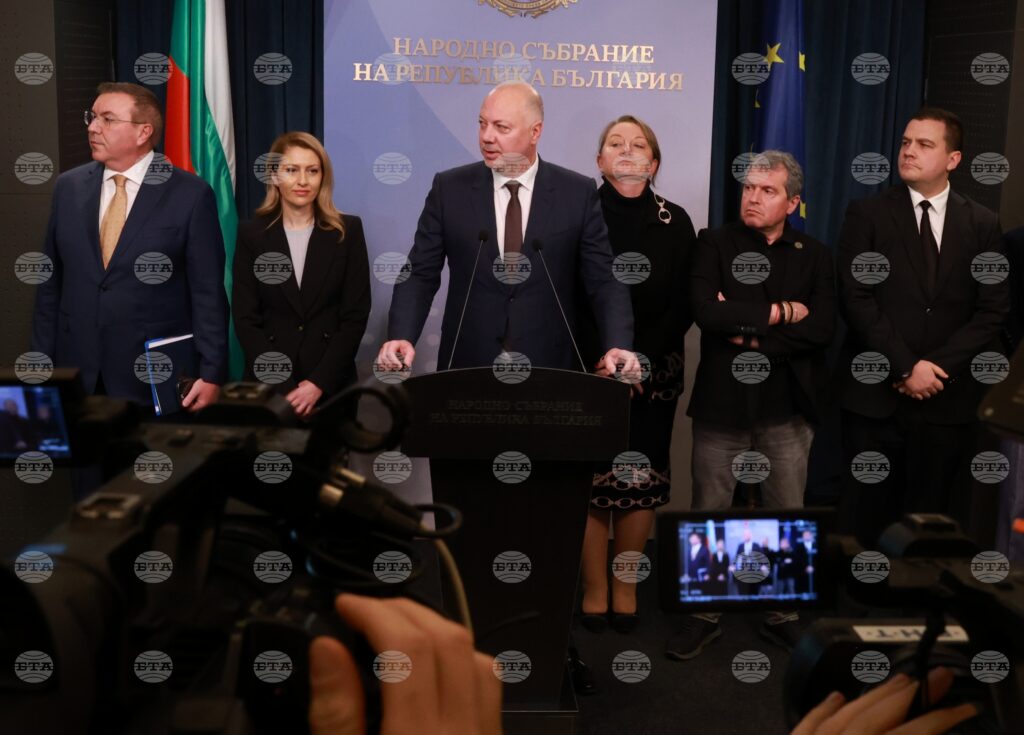 Zhelyazkov cabinet resigns 2025