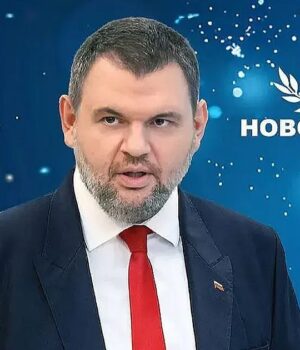 Пеевски: Честита нова година! Най-хубавото предстои! 2025 Пеевски: Честита нова година! Най-хубавото предстои! 2025