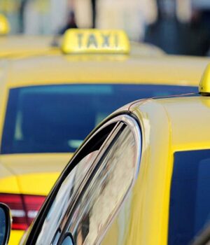 Такситата сурвакаха, ето новите цени 2025 Такситата сурвакаха, ето новите цени 2025