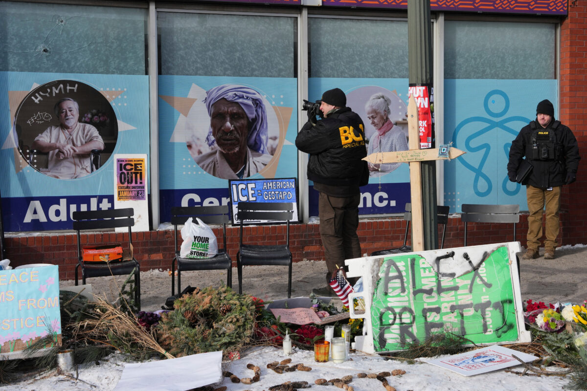 Murder of americans enough is enough republican lawmakers rip trump over murder of americans by federal officers 2026 2026 world news from bulgaria balgarianovinite. Com balgarianovinite. Com (ap photo/adam gray)
some republican lawmakers are beginning to turn on president donald trump... ‘enough is enough’: republican lawmakers rip trump over ‘murder of americans’ by federal officers 2026 balgarianovinite. Com 2026-01-26 01:07:31 murder of americans ‘enough is enough’: republican lawmakers rip trump over ‘murder of americans’ by federal officers 2026 investigative journalism and investigative reporting news agency burgas bulgaria