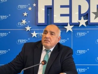Съревновава с мен borisov pokazva muskuli kak shte izpravi radev 1 2026 новините от българия как ще се изправи радев да се съревновава с мен? На базата на какво? Това попита лидерът на герб бойко борисов на... Борисов показва мускули: как ще се изправи радев да се съревновава с мен? 2026 българия новините balgarianovinite. Com 2026-02-23 12:05:41 съревновава с мен борисов показва мускули: как ще се изправи радев да се съревновава с мен? 2026 информационна агенция за разследваща журналистика и разследващ репортаж бургас, българия