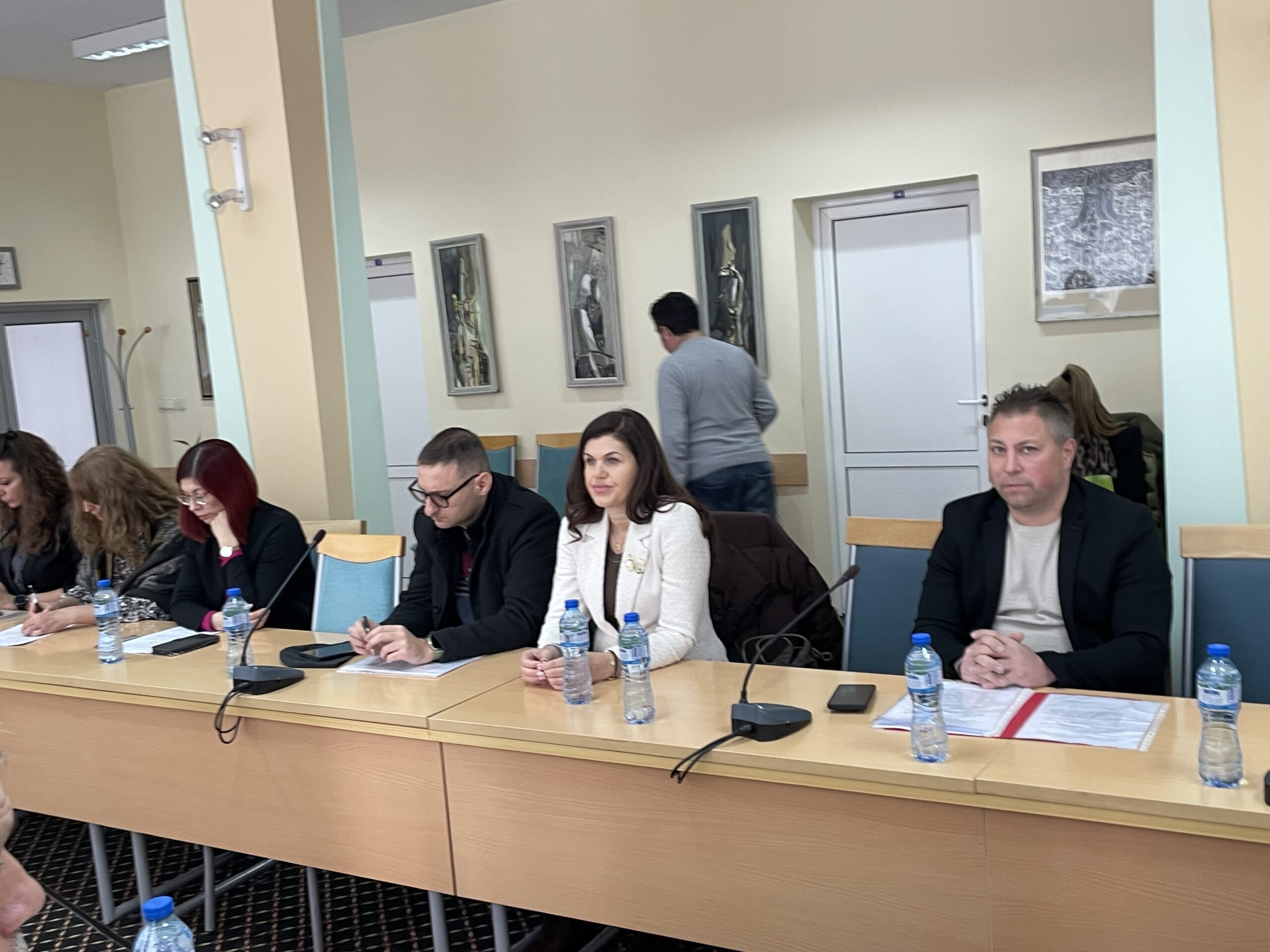 Рик сливен dve kandidaturite predsedatel rik sliven 2026 3 2026 новините от българия политическите сили в сливен договориха заместник-председателите на районната избирателна комисия (рик) – сливен на... Две са кандидатурите за председател на рик – сливен 2026 българия новините balgarianovinite. Com 2026-02-22 12:11:11 рик сливен две са кандидатурите за председател на рик – сливен 2026 информационна агенция за разследваща журналистика и разследващ репортаж бургас, българия