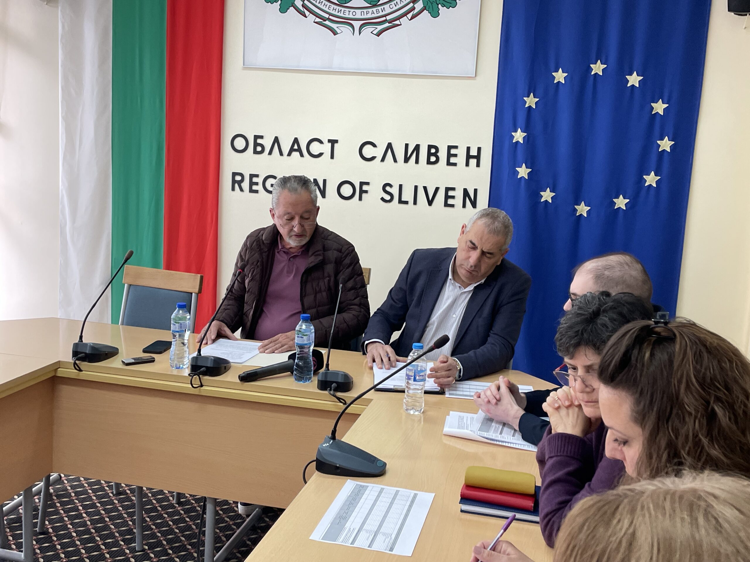 Рик сливен dve kandidaturite predsedatel rik sliven 2026 6 2026 новините от българия политическите сили в сливен договориха заместник-председателите на районната избирателна комисия (рик) – сливен на... Две са кандидатурите за председател на рик – сливен 2026 българия новините balgarianovinite. Com 2026-02-22 12:11:11 рик сливен две са кандидатурите за председател на рик – сливен 2026 информационна агенция за разследваща журналистика и разследващ репортаж бургас, българия