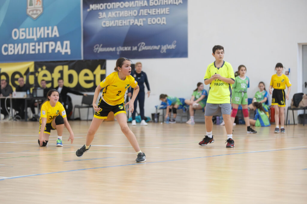 Хандбалистки на свиленград godishnite handbalistki svilengrad napraviha p 52 2026 новините от българия жените домакинстват на академик – пу от 15:00 часа в спортната зала на свиленград се проведе турнир по хандбал за... 11-годишните хандбалистки на свиленград направиха победа и загуба /снимки/ 2026 българия новините balgarianovinite. Com 2026-02-15 15:00:49 хандбалистки на свиленград 11-годишните хандбалистки на свиленград направиха победа и загуба /снимки/ 2026 информационна агенция за разследваща журналистика и разследващ репортаж бургас, българия