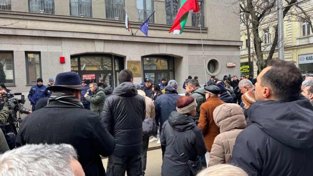 Функциите главен прокурор izvanredno obyaviha sarafov natsionalno izdirv 2026 новините от българия граждани обявиха лицето борислав боби сарафов, представящо се за и. Ф. Главен прокурор, за национално издирване и го... Извънредно! Обявиха сарафов за национално издирване с опция за арест! Отвлечен ли е от пеевски за заложник? 2026 българия новините balgarianovinite. Com 2026-02-26 10:35:21 функциите главен прокурор извънредно! Обявиха сарафов за национално издирване с опция за арест! Отвлечен ли е от пеевски за заложник? 2026 информационна агенция за разследваща журналистика и разследващ репортаж бургас, българия