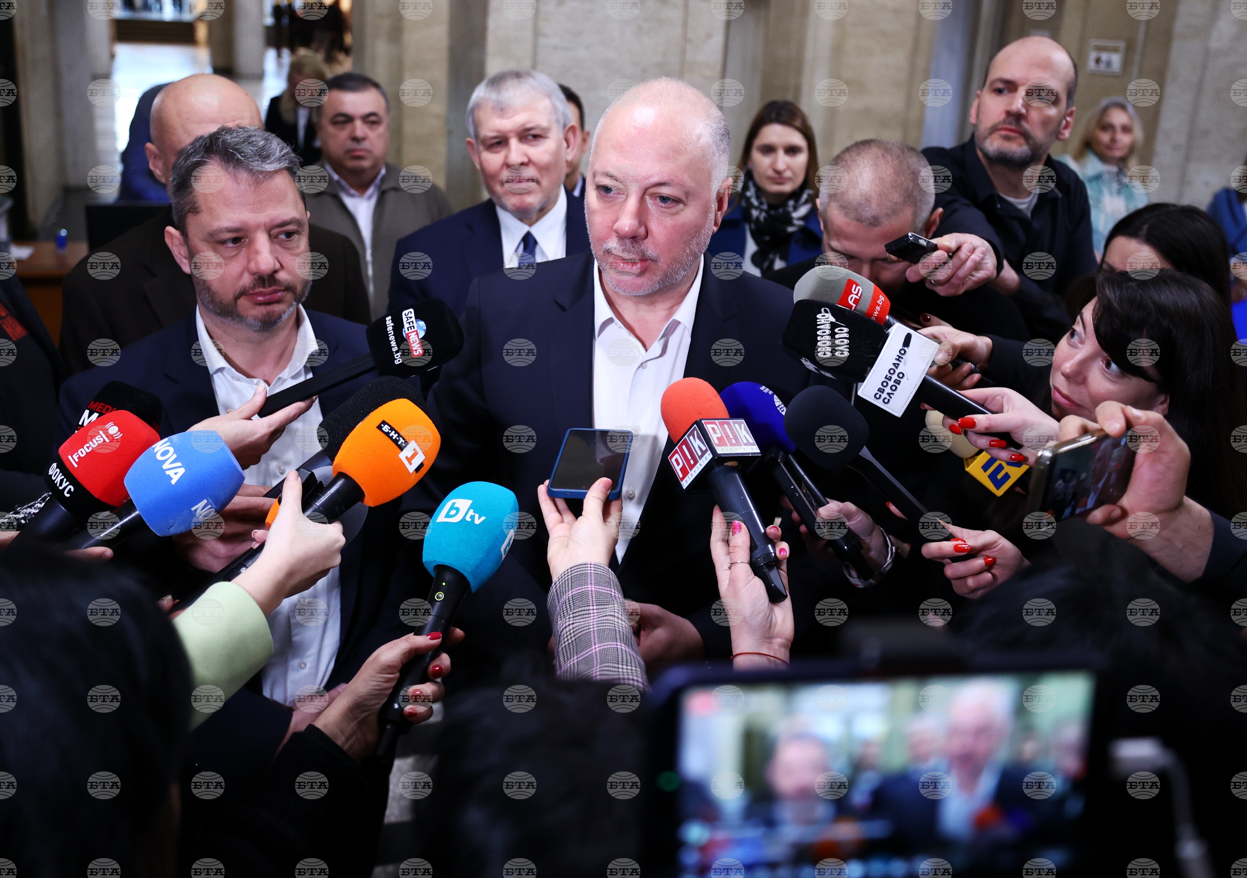 Zhelyazkov said majority that rejected president veto election 2026 новините от българия balgarianovinite. Com the majority that rejected the president’s proposal to reconsider a bill proposing amendments... Majority that rejected president's veto on election code revisions was predictable - former pm zhelyazkov 2026 българия новините balgarianovinite. Com 2026-02-25 14:34:22 zhelyazkov said majority that rejected president's veto on election code revisions was predictable - former pm zhelyazkov 2026 информационна агенция за разследваща журналистика и разследващ репортаж бургас, българия