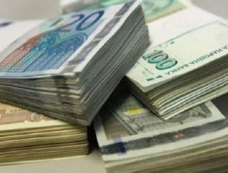 Mlrd leva varnati bnb 2026 1 2026 новините от българия към 27 февруари 2026 г. Процесът по изтегляне на банкноти и монети в левове и по пускане в обращение на... 3. 9 млрд. Лева не са върнати в бнб 2026 българия новините balgarianovinite. Com 2026-02-27 19:24:30 3. 9 млрд. Лева не са върнати в бнб 2026 информационна агенция за разследваща журналистика и разследващ репортаж бургас, българия