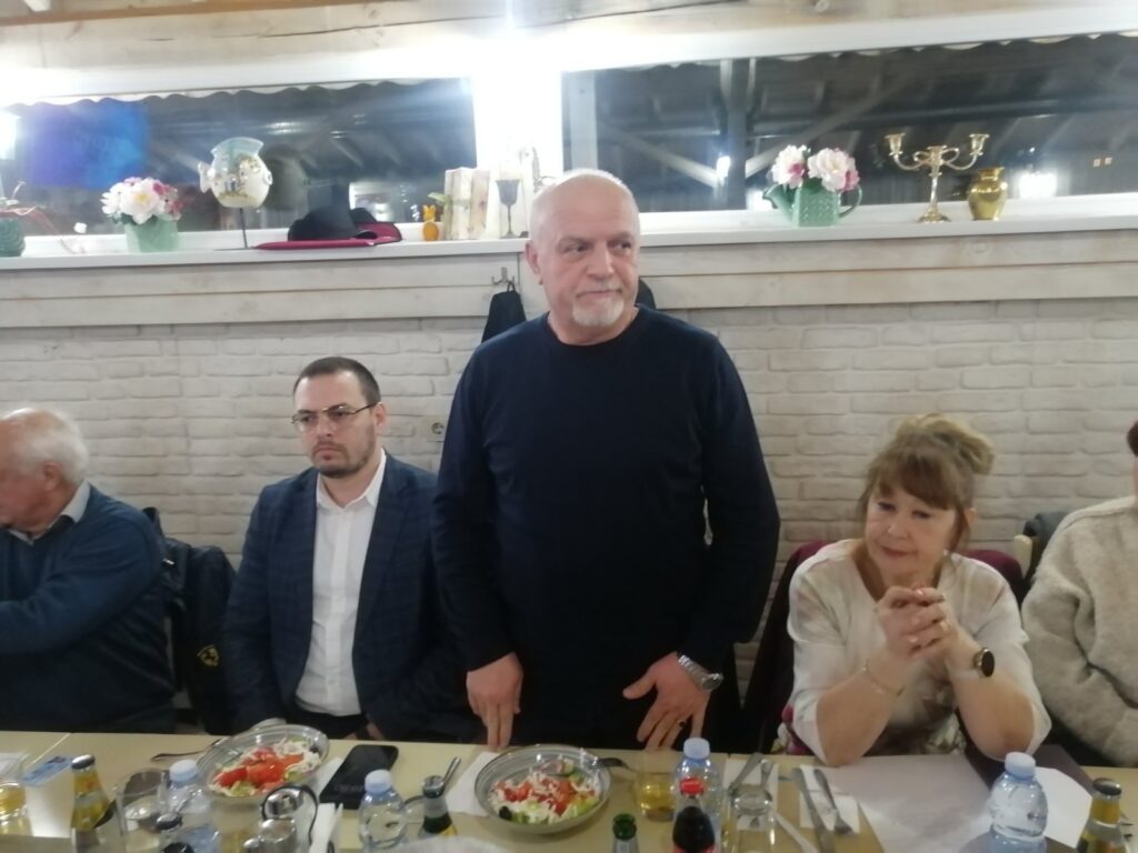 Полковник васил василев polkovnik vasil vasilev preizbran predsedatel 5 2026 новините от българия о. З. Полковник васил василев бе преизбран за председател на запасното войнство в свиленград. Това стана снощи,... Полковник васил василев бе преизбран за председател на свиленградската организация на съюза на офицерите и сержантите от запаса и резерва 2026 българия новините balgarianovinite. Com 2026-02-20 15:28:41 полковник васил василев полковник васил василев бе преизбран за председател на свиленградската организация на съюза на офицерите и сержантите от запаса и резерва 2026 информационна агенция за разследваща журналистика и разследващ репортаж бургас, българия