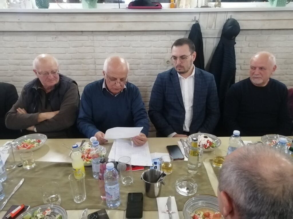 Полковник васил василев polkovnik vasil vasilev preizbran predsedatel 6 2026 новините от българия о. З. Полковник васил василев бе преизбран за председател на запасното войнство в свиленград. Това стана снощи,... Полковник васил василев бе преизбран за председател на свиленградската организация на съюза на офицерите и сержантите от запаса и резерва 2026 българия новините balgarianovinite. Com 2026-02-20 15:28:41 полковник васил василев полковник васил василев бе преизбран за председател на свиленградската организация на съюза на офицерите и сержантите от запаса и резерва 2026 информационна агенция за разследваща журналистика и разследващ репортаж бургас, българия