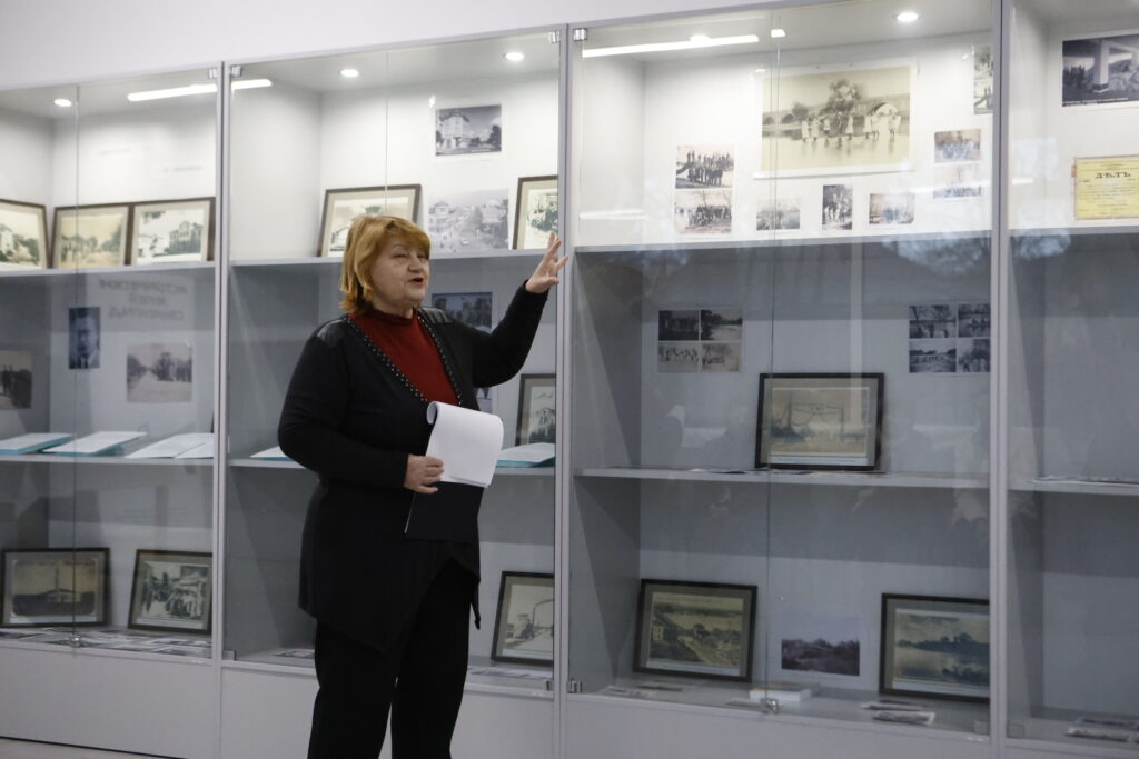 Свиленград в обектива svilengrad obektiva vremeto starite fotografii 1 2026 новините от българия на 26 февруари в залата на исторически музей свиленград се откри фотоизложба под надслов „свиленград в обектива на... „свиленград в обектива на времето“ – старите фотографии съхраняват спомена за селището 2026 българия новините balgarianovinite. Com 2026-02-27 15:32:36 свиленград в обектива „свиленград в обектива на времето“ – старите фотографии съхраняват спомена за селището 2026 информационна агенция за разследваща журналистика и разследващ репортаж бургас, българия