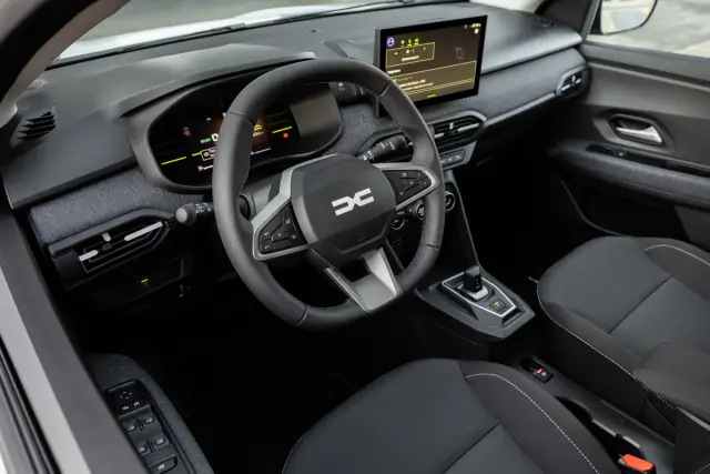 Dacia test tseni nay praktichnata leka kola dacia 20 3 2026 новините от българия dacia jogger претърпя значително обновяване, а през изминалите дни, ние имахме възможност да тестваме последния... Тест и бг цени на най-практичната лека кола на dacia 2026 българия новините balgarianovinite. Com 2026-02-25 10:54:41 dacia тест и бг цени на най-практичната лека кола на dacia 2026 информационна агенция за разследваща журналистика и разследващ репортаж бургас, българия