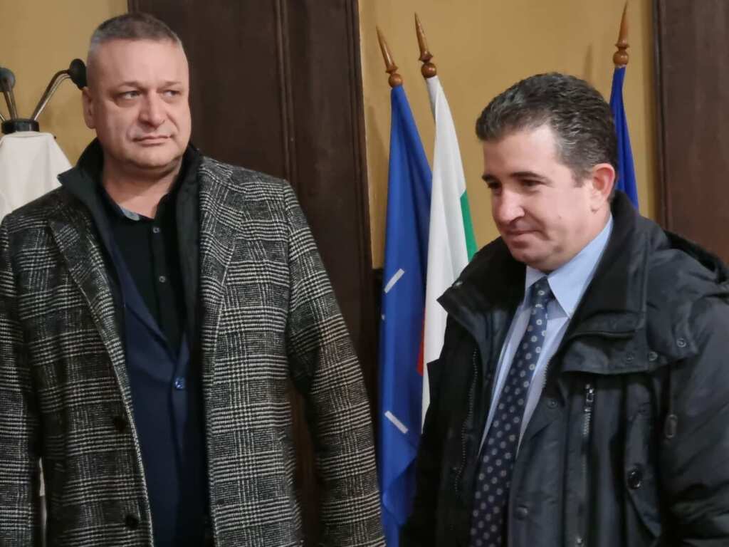 Консултациите за състава zapochnaha konsultatsiite sastava rik burgas s 3 2026 новините от българия в областна управа в бургас започнаха консултациите за състава на рик бургас за предстоящите парламентарни избори,... Започнаха консултациите за състава на рик бургас /снимки/ 2026 българия новините balgarianovinite. Com 2026-02-22 11:22:00 консултациите за състава започнаха консултациите за състава на рик бургас /снимки/ 2026 информационна агенция за разследваща журналистика и разследващ репортаж бургас, българия
