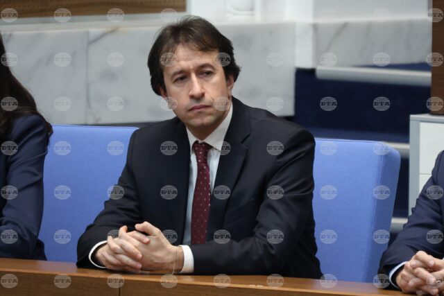 Caretaker Transport Minister Ismailov Pushes North–South Transport Projects in Talks With Romanian Ambassador 2026