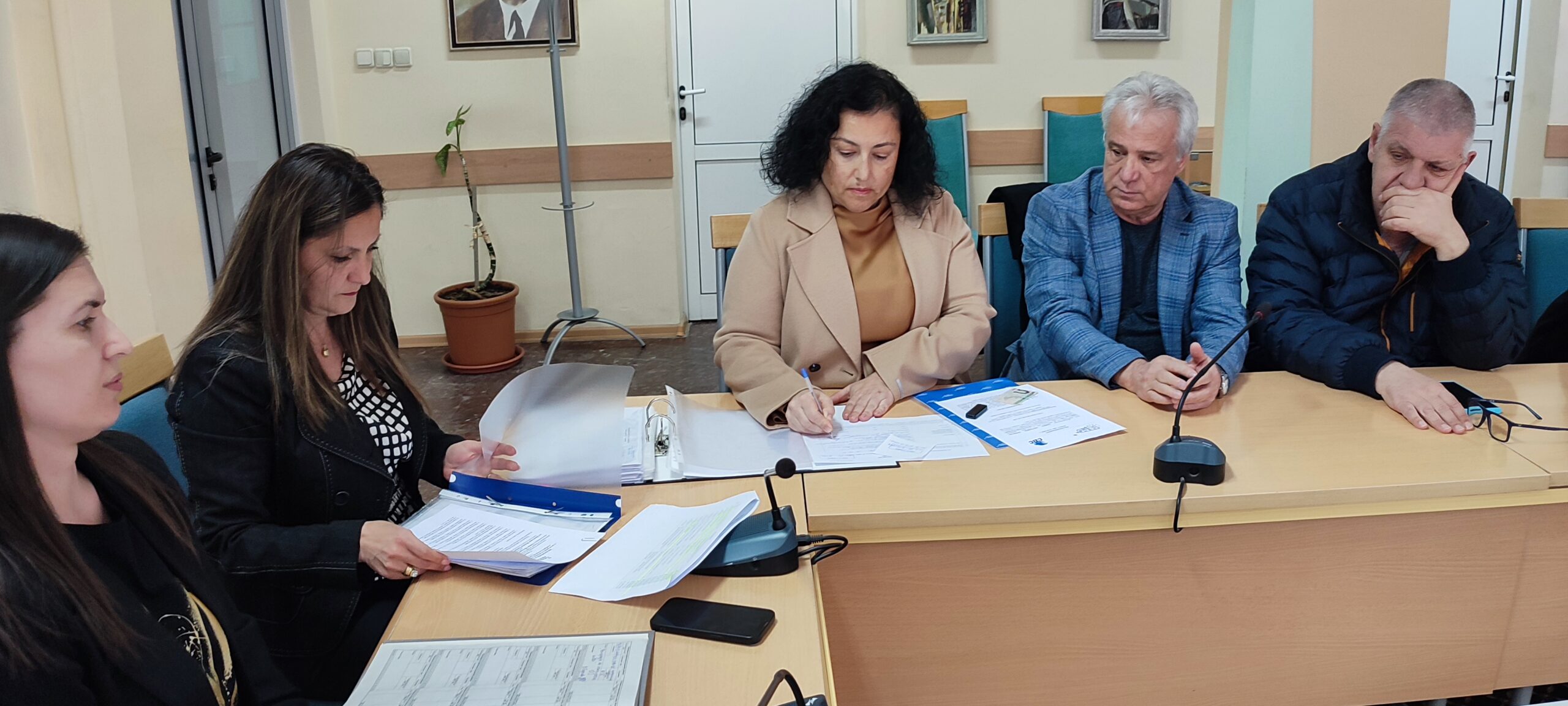 Новини сливен desislava taneva polititsite tryabva govoryat 2 2026 новините от българия герб-сливен регистрира листата си с кандидати за народни представители за предстоящите предсрочни парламентарни... Десислава танева: политиците трябва да говорят по между си за надграждане, а не за разрушаване 2026 българия новините balgarianovinite. Com 2026-03-15 17:13:21 новини сливен десислава танева: политиците трябва да говорят по между си за надграждане, а не за разрушаване 2026 информационна агенция за разследваща журналистика и разследващ репортаж бургас, българия