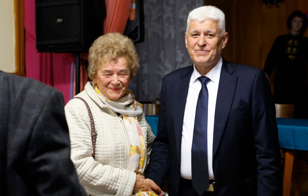 Dimitar stoyanov svilengrad pri promyana polit 3 2026 новините от българия „при промяна на политическото ръководство на страната ще влязат големи инвестиции, скоро българия може да... Димитър стоянов в свиленград: при промяна на политическото ръководство на страната ще влязат големи инвестиции, скоро българия може да има произведен своя първи камион с емблемата на daimler truck  2026 българия новините balgarianovinite. Com 2026-03-25 09:29:29 димитър стоянов в свиленград: при промяна на политическото ръководство на страната ще влязат големи инвестиции, скоро българия може да има произведен своя първи камион с емблемата на daimler truck  2026 информационна агенция за разследваща журналистика и разследващ репортаж бургас, българия