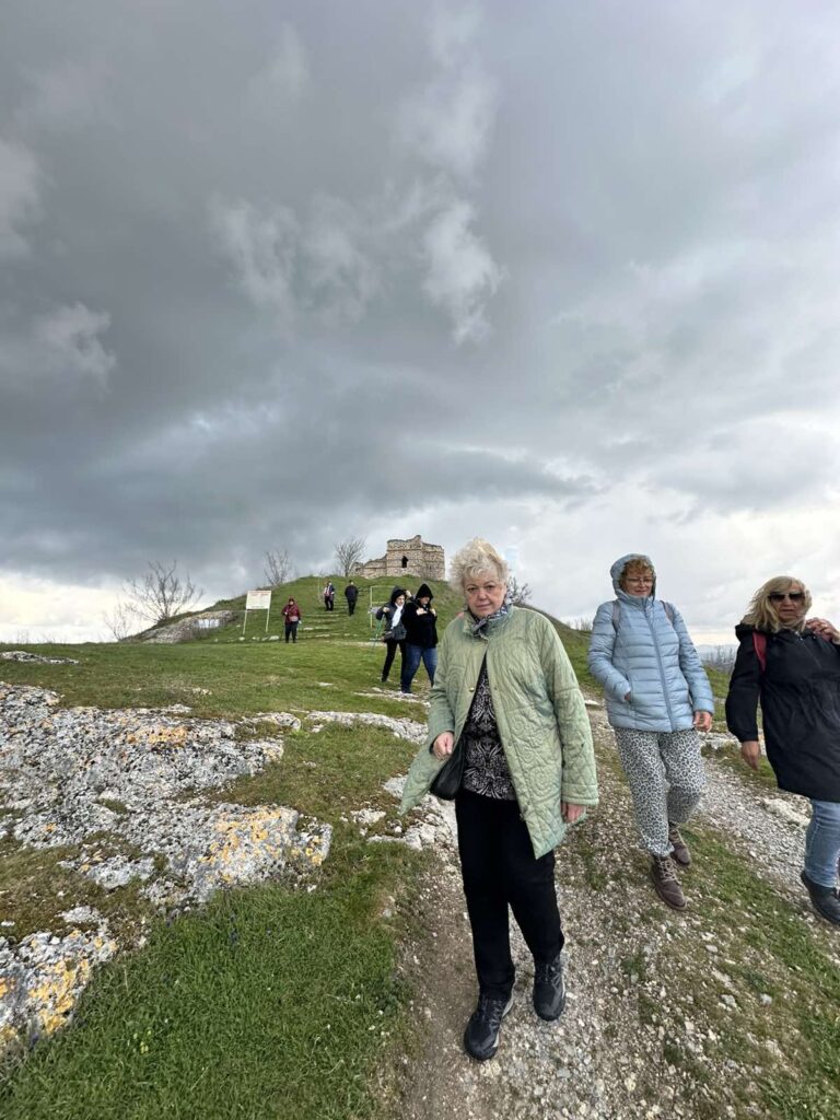 Istoricheski muzey svilengrad pradstavi turist 4 2026 новините от българия туристи от хасково преминаха по, предложения от исторически музей – свиленград, маршрут „история и... Исторически музей – свиленград прадстави на туристи от хасково маршрута „история и памет“ 2026 българия новините balgarianovinite. Com 2026-03-28 19:24:57 исторически музей – свиленград прадстави на туристи от хасково маршрута „история и памет“ 2026 информационна агенция за разследваща журналистика и разследващ репортаж бургас, българия