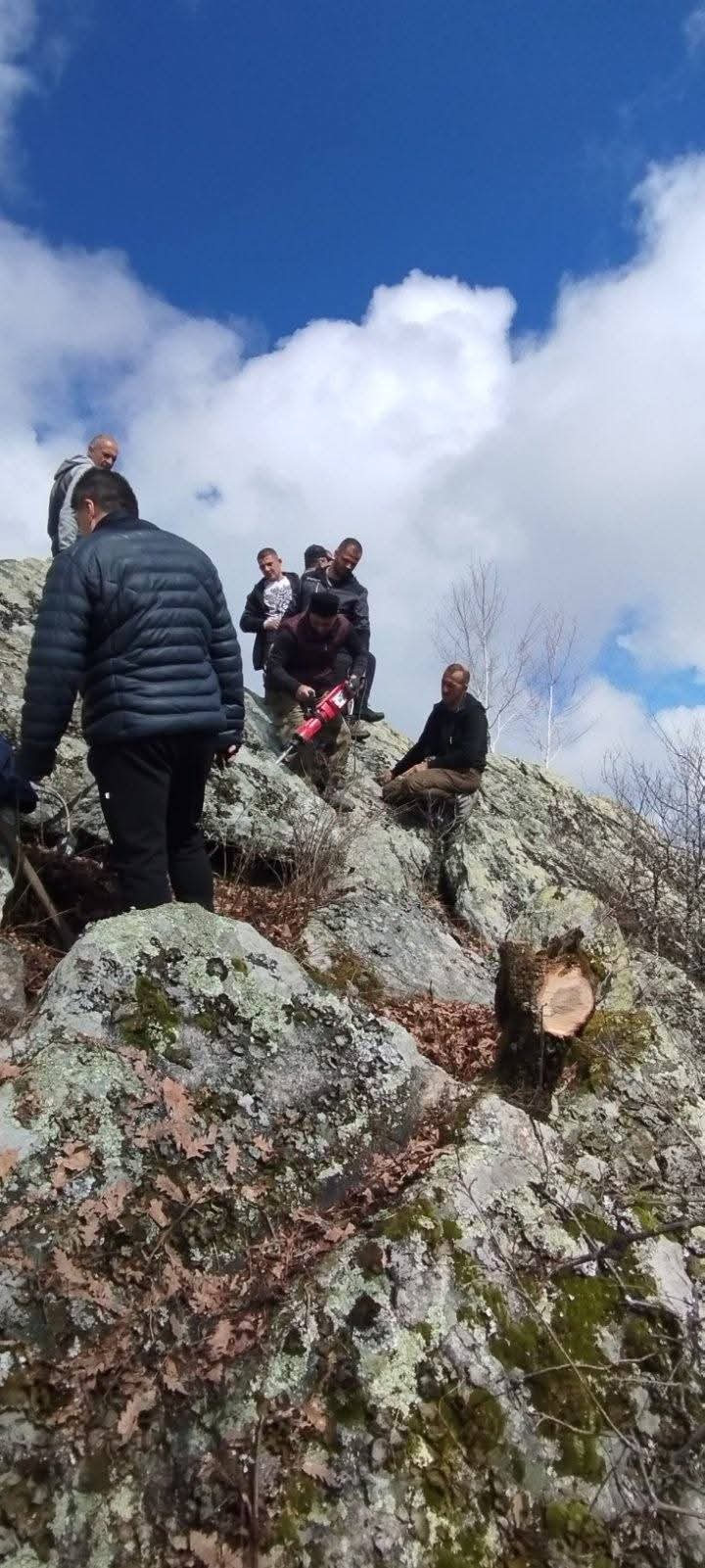Izgrazhdat turisticheska rampa vrah orela nad 1 2026 новините от българия днес е ден, който ще остане в историята на&nbsp; климент! С първа копка и силен общ дух започна изграждането на... Изграждат туристическа рампа на връх орела над климент 2026 българия новините balgarianovinite. Com 2026-03-28 19:04:40 изграждат туристическа рампа на връх орела над климент 2026 информационна агенция за разследваща журналистика и разследващ репортаж бургас, българия